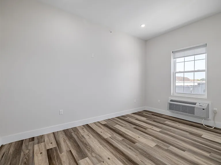 196 Dayton Ave #402 — Photo 7