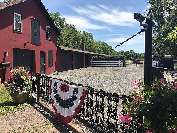 2 story heated w plumbing