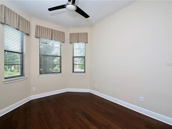 3rd image of 13111 Woodford St
