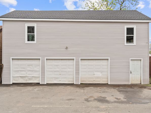 279 Oak St, New Britain, CT 06051