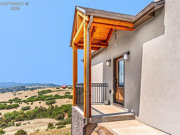 5th image of 941 Caprock Ln
