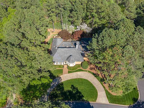 2nd image of 1 Pine Valley Ct