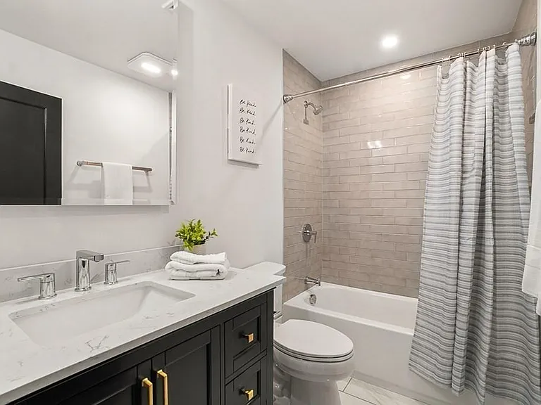 217 D St #3 — Photo 10