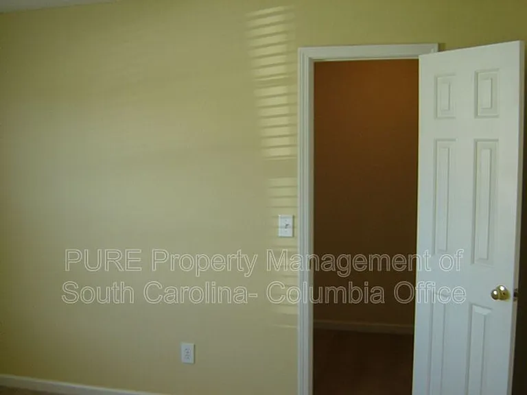 218 Sterling Cross Dr — Photo 16