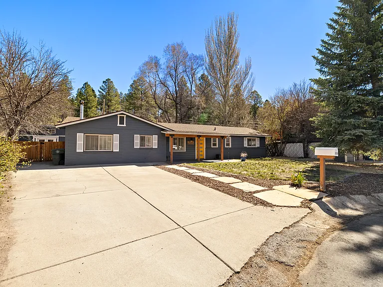 1928 N Lynn Dr — Photo 32
