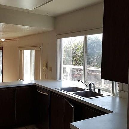 3rd image of 5616 Paseo Navarro