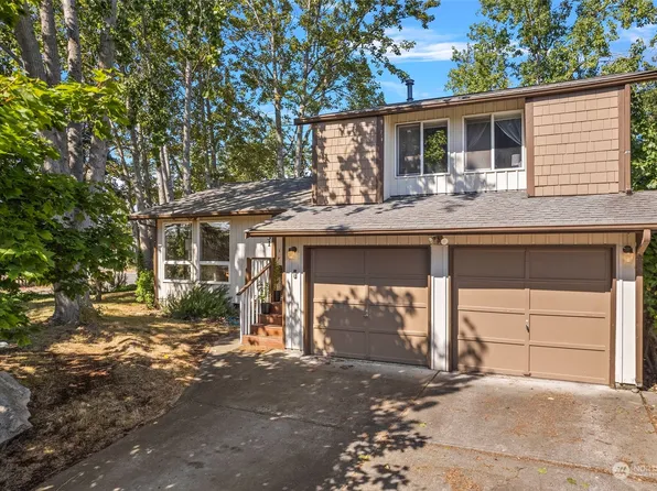 531 NW Mizzen Drive, Oak Harbor, WA 98277