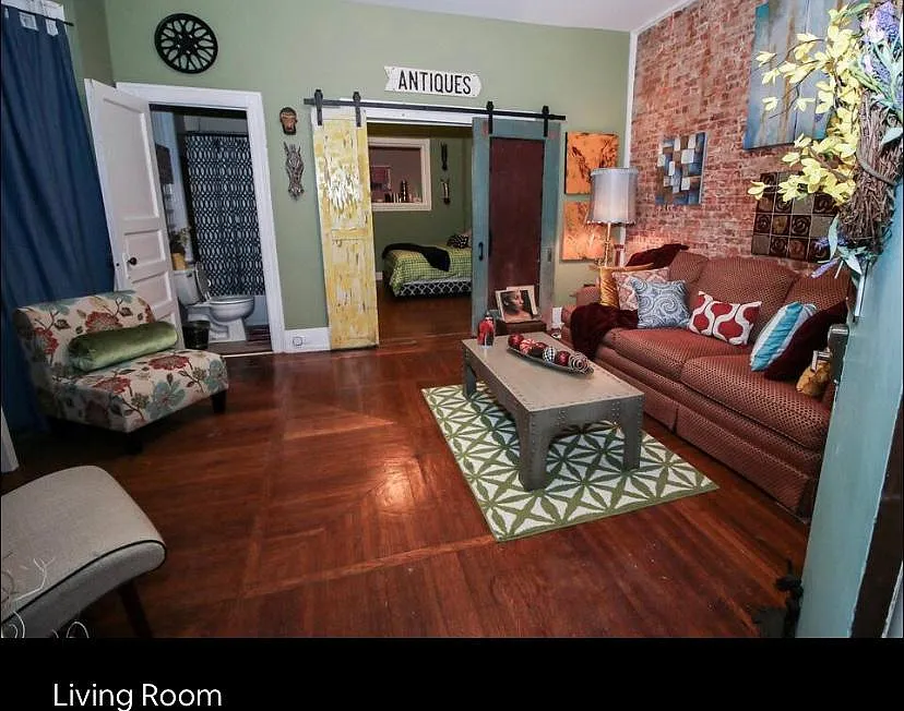 806 S 49th St — Photo 3