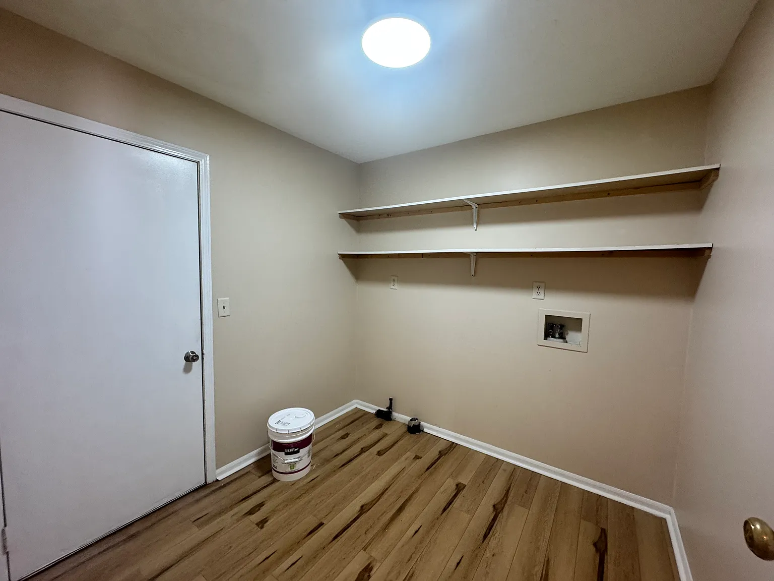 4 bed, 2.5 bath, 2202 sqft, $3,300 — Photo 3