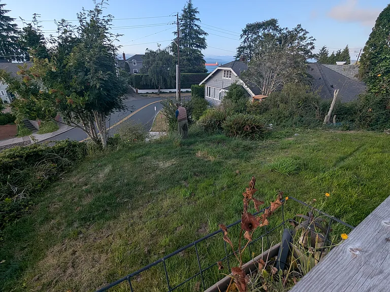 1310 Parker Pl — Photo 3
