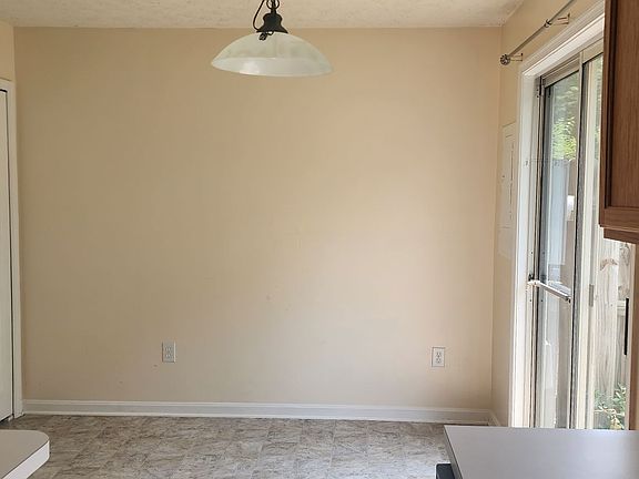 3rd image of 9906 W Midland Way