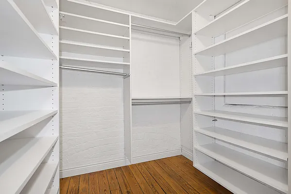 Rented by Compass | media 26