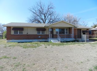 2202 NW 43rd St, Lawton, OK 73505