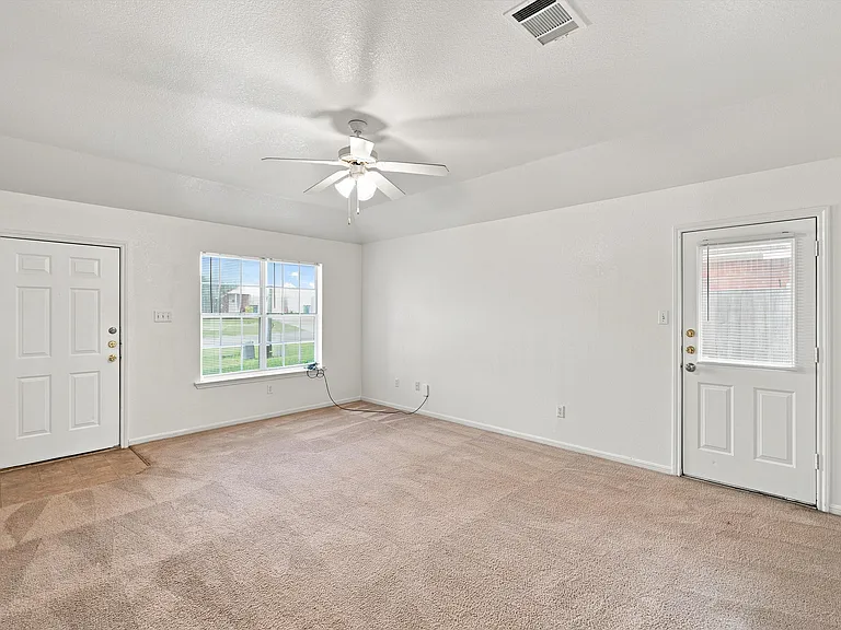 1623 Yuma Trl #A — Photo 4