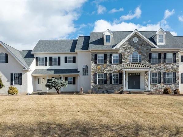 2501 Spring Creek Rd, Lansdale, PA 19446