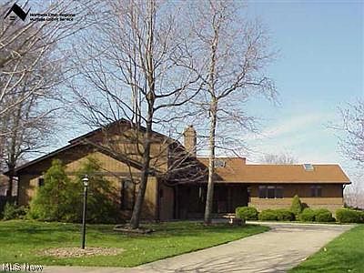 1st image of 15946 Kingswood Ct