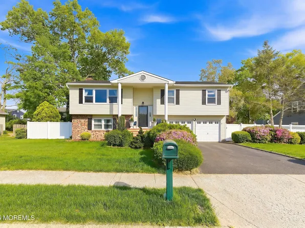 85 Bristlecone Drive, Howell, NJ 07731