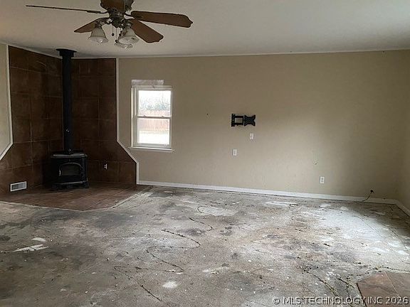 5th image of 2206 Brenda Ave