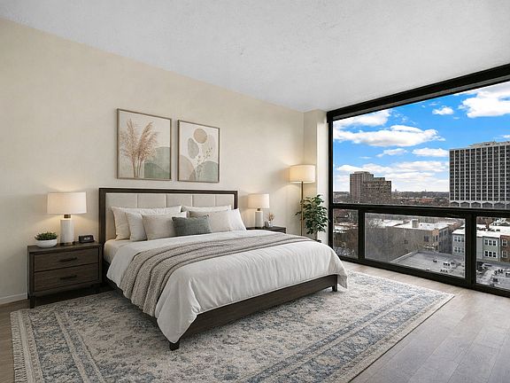 4th image of 4343 N Clarendon Ave APT 911