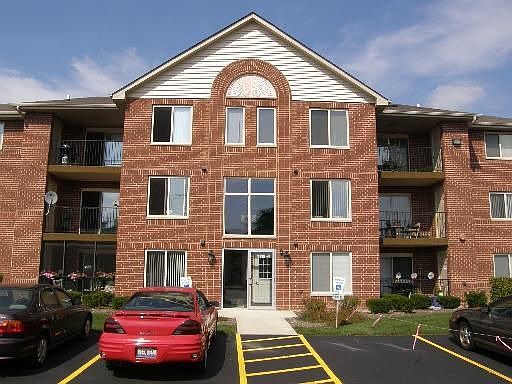 1st image of 6975 Heritage Cir #2-1A