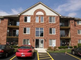 6975 Heritage Cir #2-1A, Orland Park, IL 60462