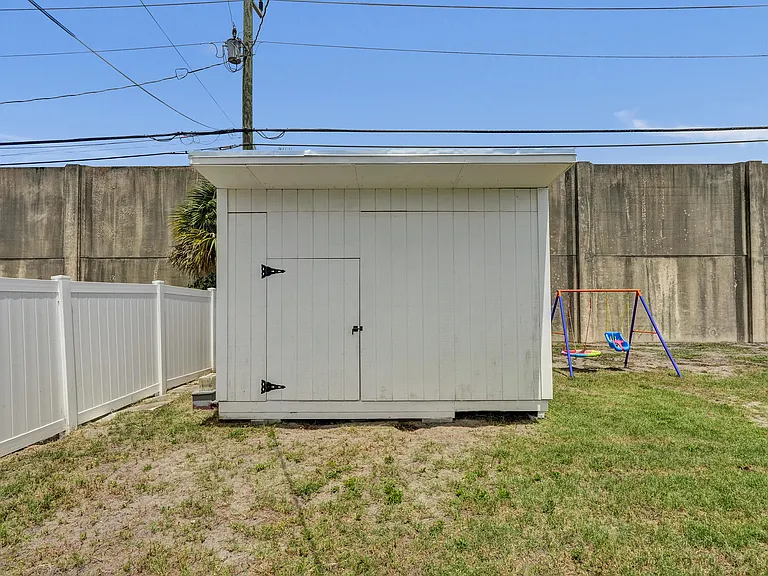 9446 Birmingham Dr — Photo 25