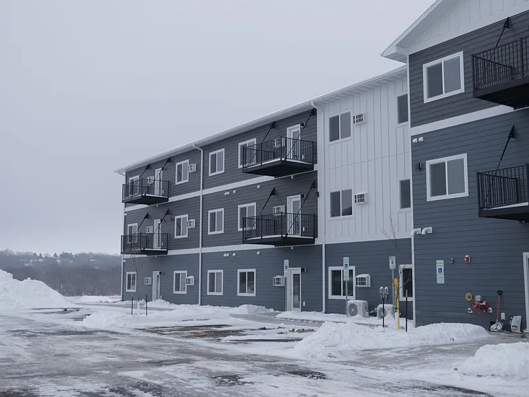 Pioneer Apartments & Townhomes — Photo 43