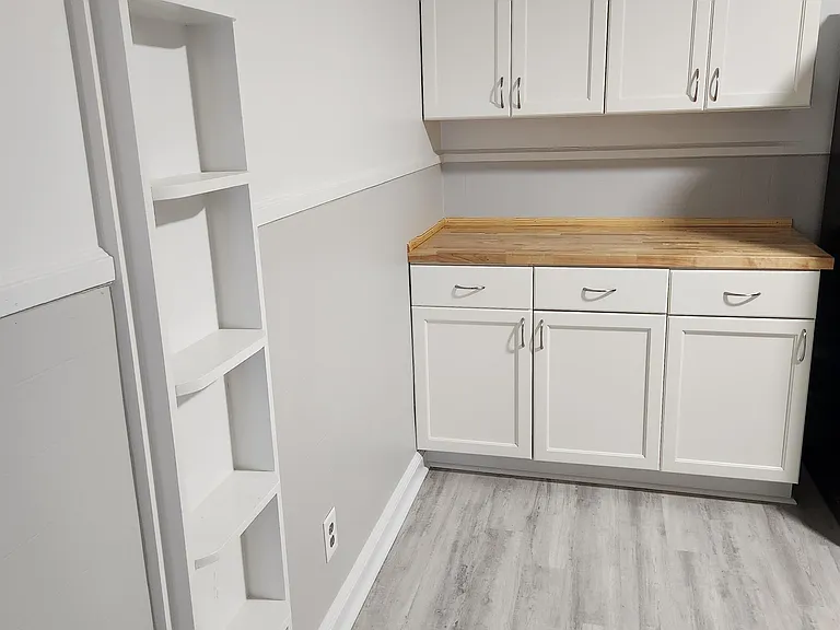 151 S Green St #4 — Photo 11