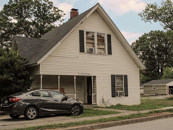 3rd image of 517 Trade St