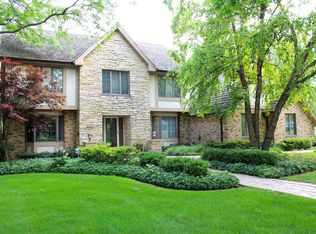 560 81st St, Burr Ridge, IL 60527