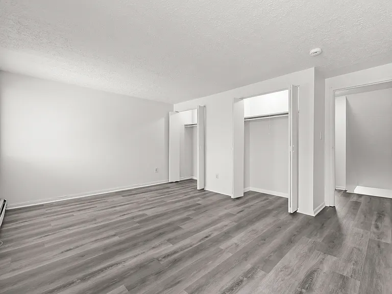 161 Cedar Ave #14 — Photo 9