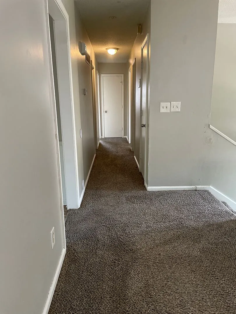 4 Bedroom 1.5 Bath Home for Rent — Photo 4