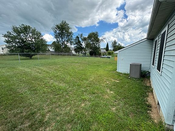 3rd image of 97 Bane Berry Ln
