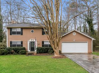 5272 Omalley Ln, Stone Mountain, GA 30088
