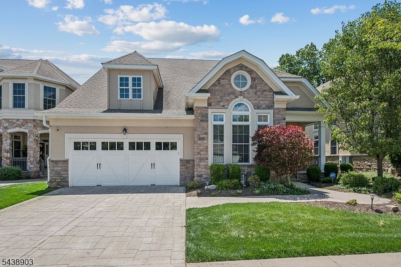 1st image of 10 JOHNS DRIVE