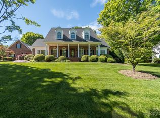 3175 Stonesthrow Dr, Newton, NC 28658