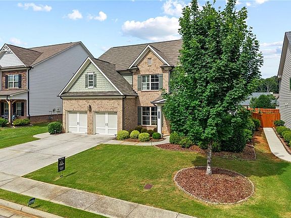 3rd image of 4051 Laura Jean Way