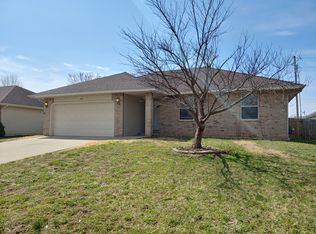 443 S Basswood Ave, Republic, MO 65738