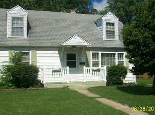 403 S 2nd St, Watseka, IL 60970