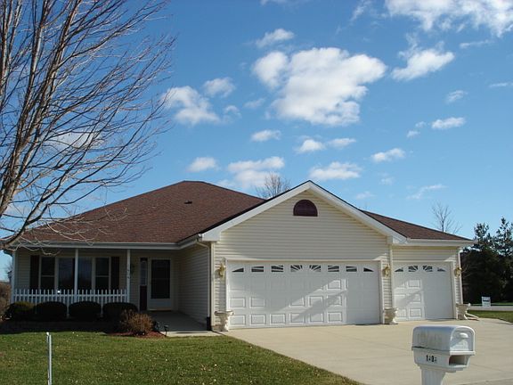 2nd image of 1404 E Cap Cir
