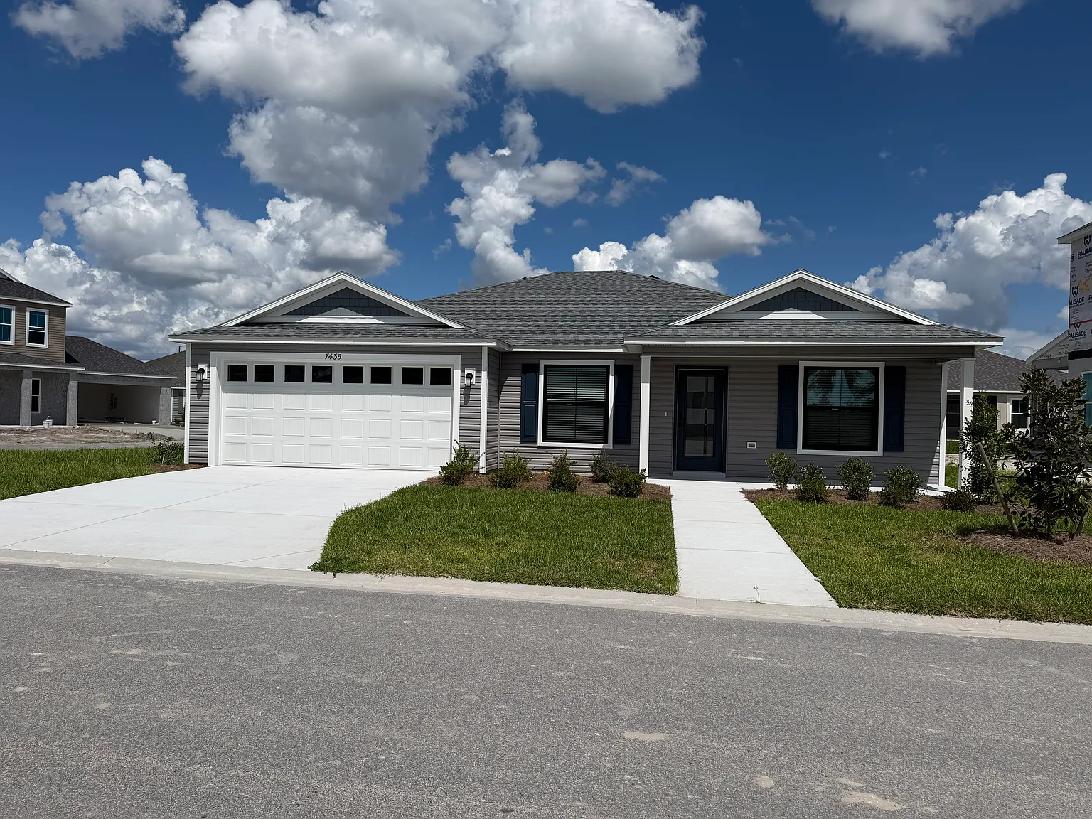 3 bed, 1400 sqft, $2,400 — Photo 1