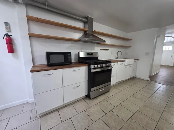 40 Van Reypen Street image 4 of 20