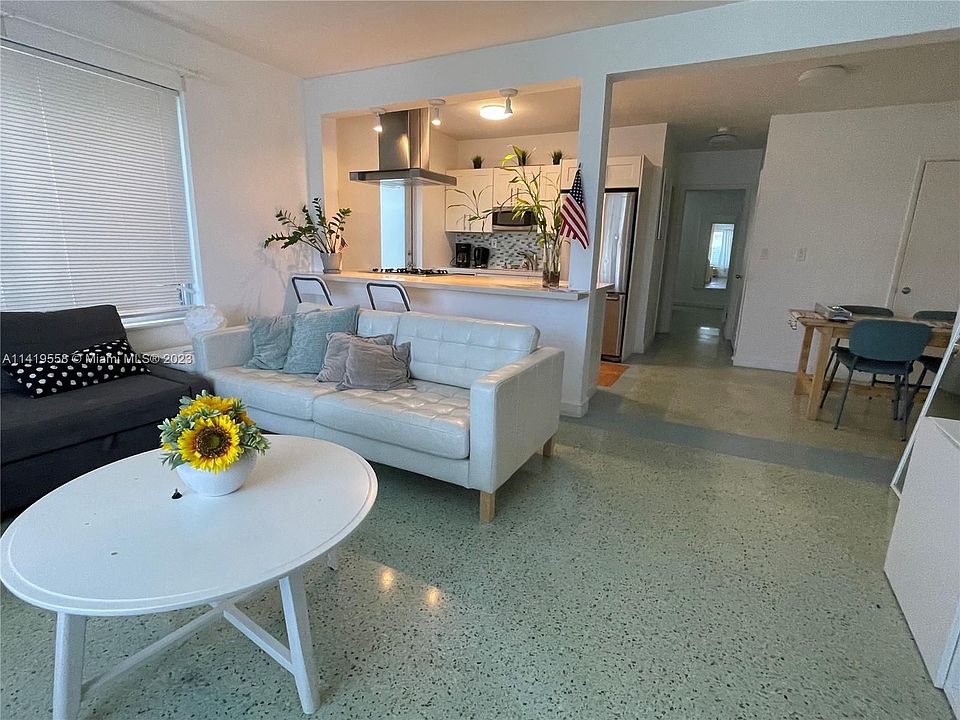 1st image of 7430 Carlyle Ave APT 1