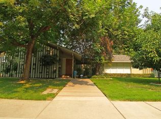 880 N Berkeley Ave, Turlock, CA 95380