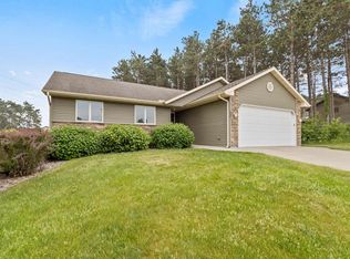 530 School Rd, Portage, WI 53901