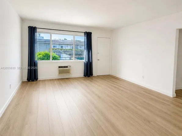2250 Bay Dr APT 4, Miami Beach, FL 33141
