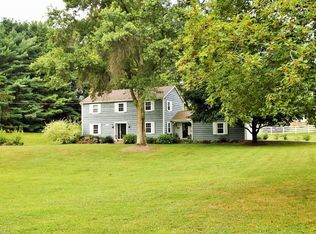 604 Lois Dr, Akron, OH 44333