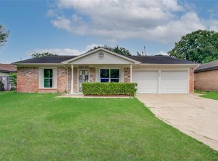 7902 La Roche Ln, Houston, TX 77036