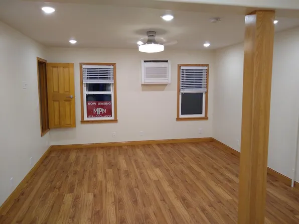 2921 Lincoln Way, Ames, IA