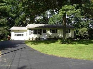 5 Circle Dr, Voorheesville, NY 12186